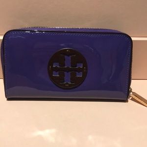 Glossy Tori Burch Wallet